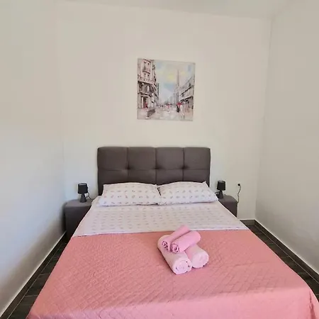 Ivan Apartment